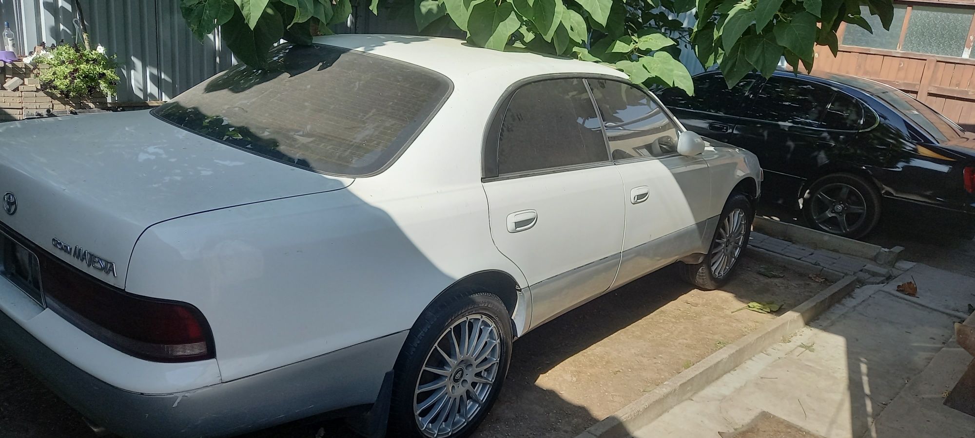 Toyota Crown Majesta