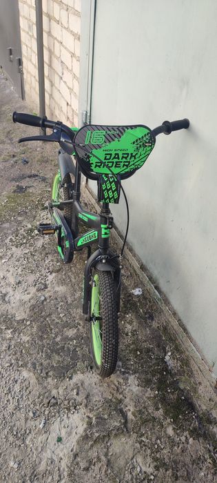 Велосипед в нормальному стані колеса 14 дюймів