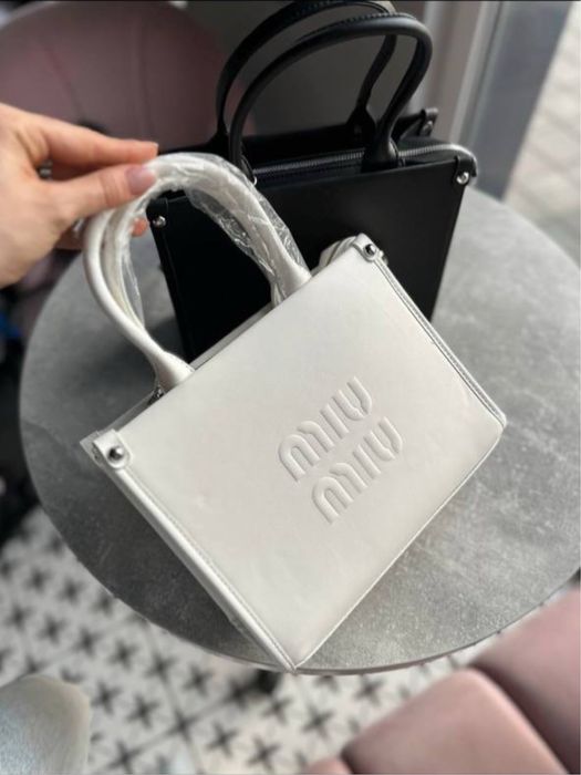 Стильні жіночі сумочки , які доповнят твій образ