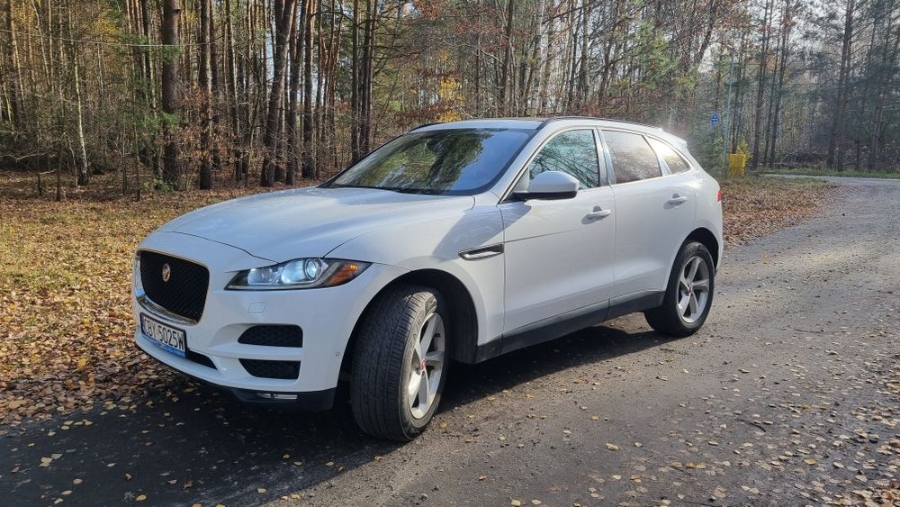 Jaguar F-pace 25t pojemność 2.0 2018 rok 250km benzyna