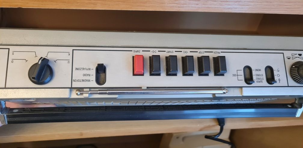 Radiomagnetofon Hania RMS 401 idealny
