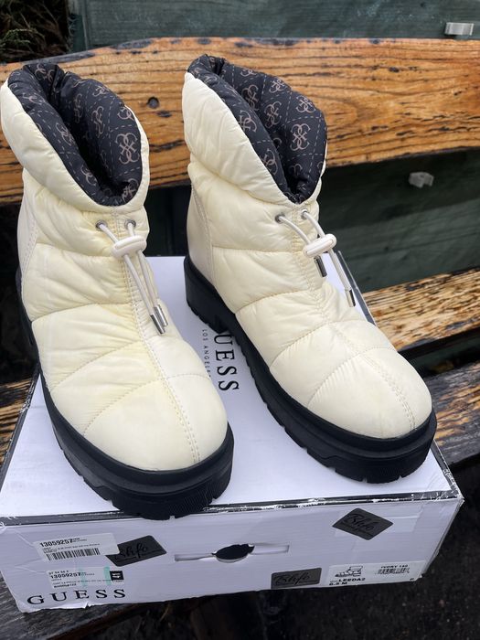 Чоботи-дутіки Guess