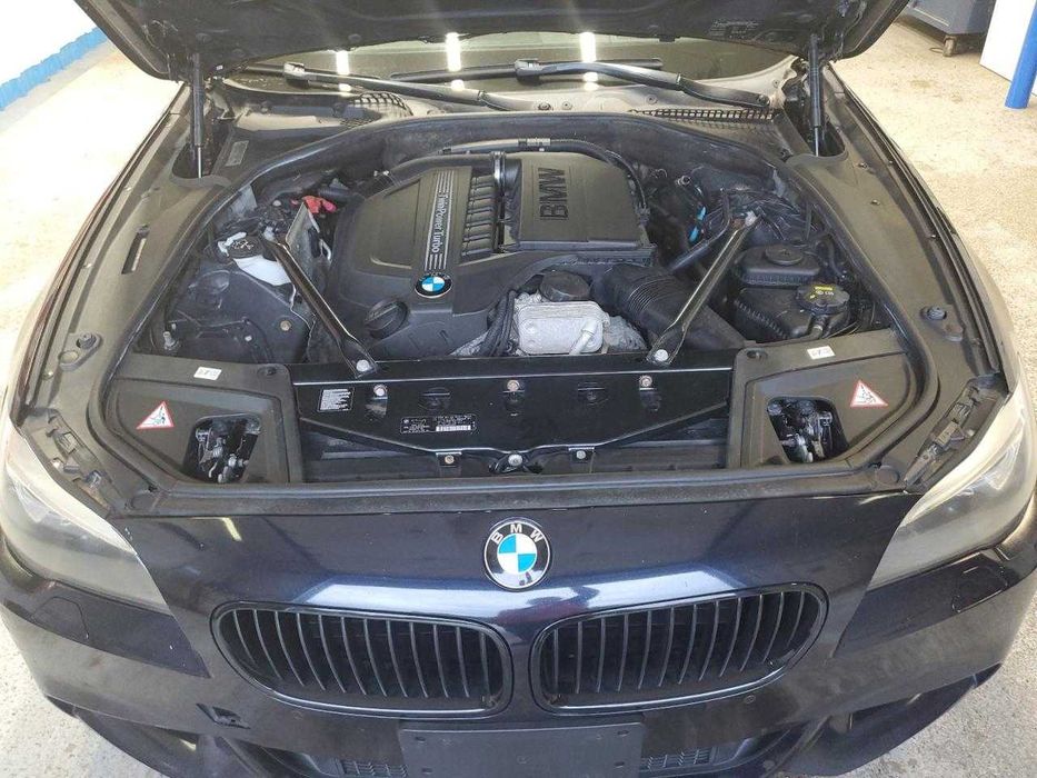 Бампер 2015 BMW 535 XI розборка