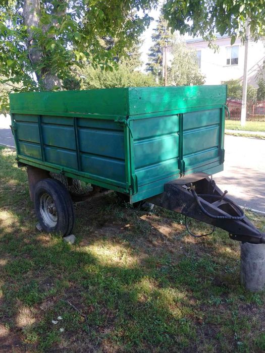 Саморобний трактор з повним навісним обладнання