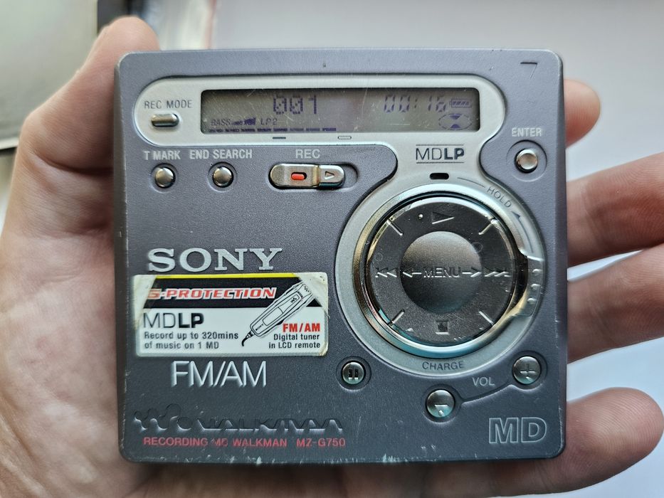 MD Плеєр Sony Walkman MZ-G750 Робочий
