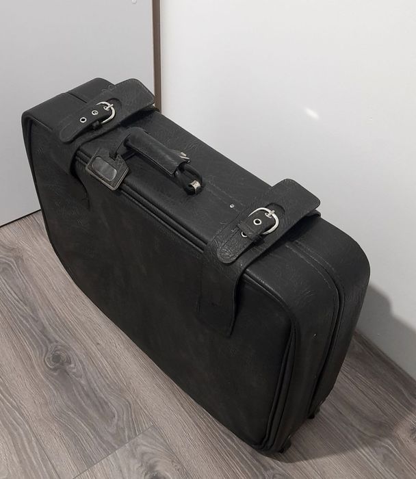 Валіза, чемодан чорний великий