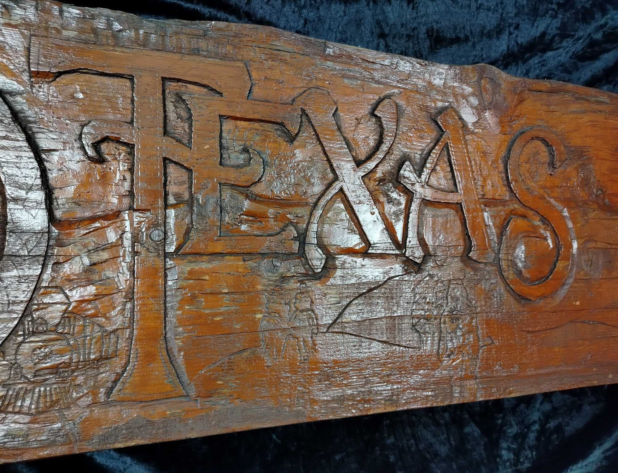 Texas piekny duży drewniany rzezbiony szyld na ranczo brama