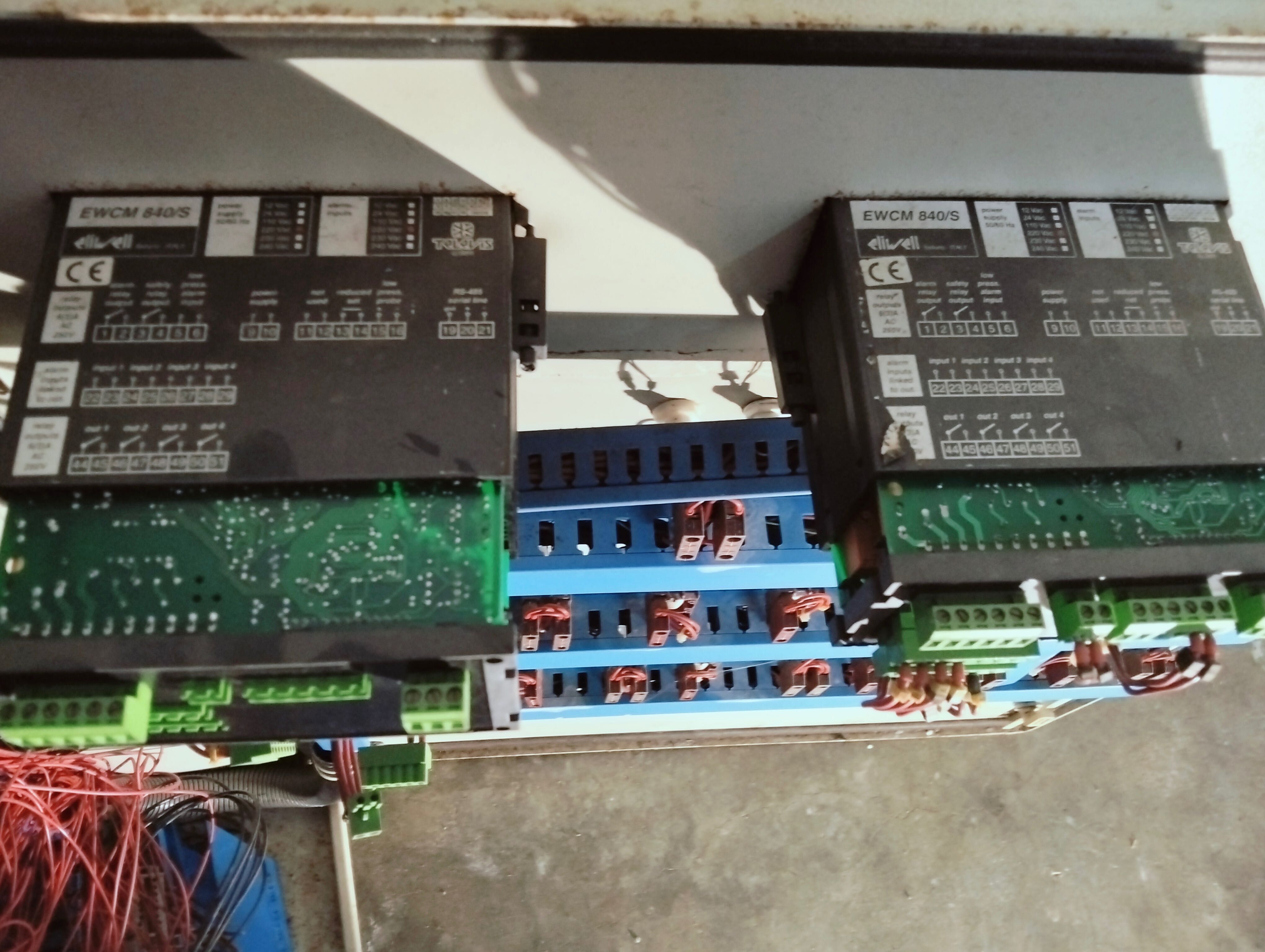 Quadro ELECTRICO INDUSTRIAL (con. disjuntores)