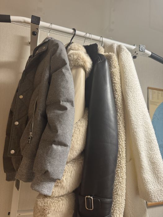 Верхній жіночий одяг осінь зима