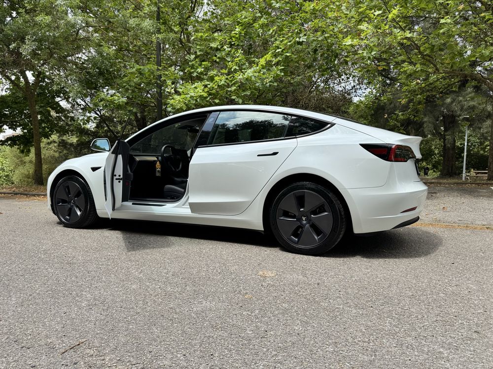 Tesla Model 3 dual motor