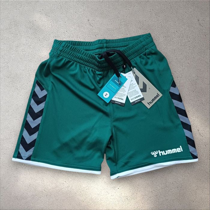 Krótkie spodenki sportowe, Hummel 128 cm