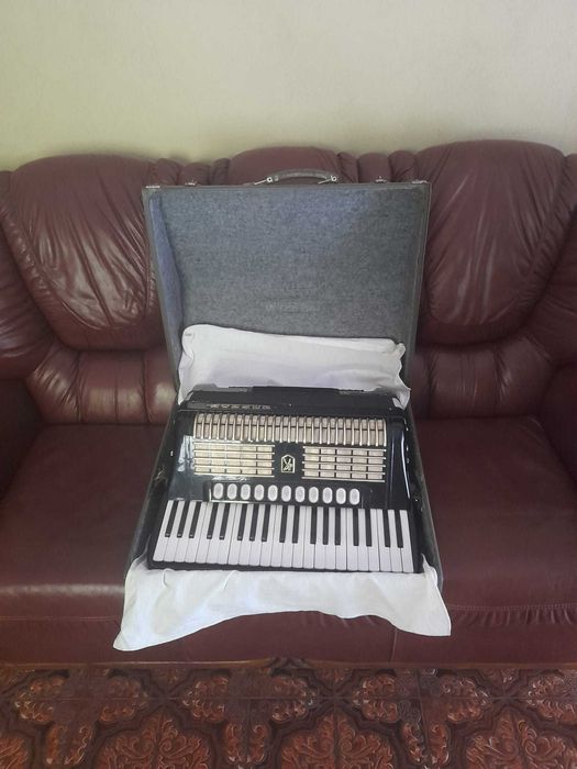 Acordeão Hohner Verdi V