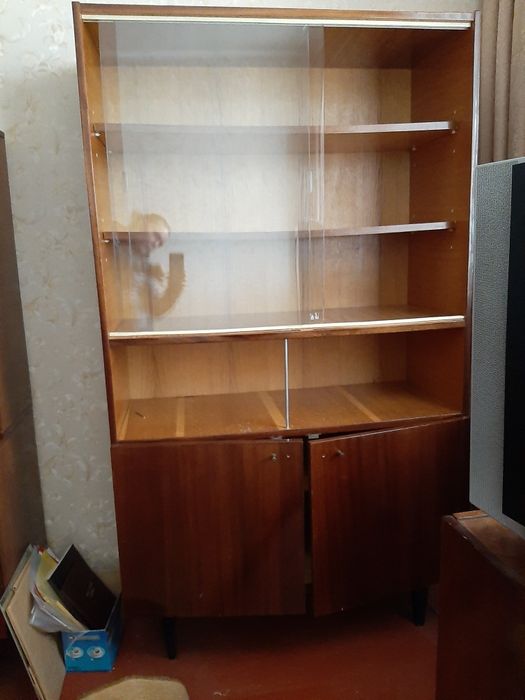 Шкаф книжный советский