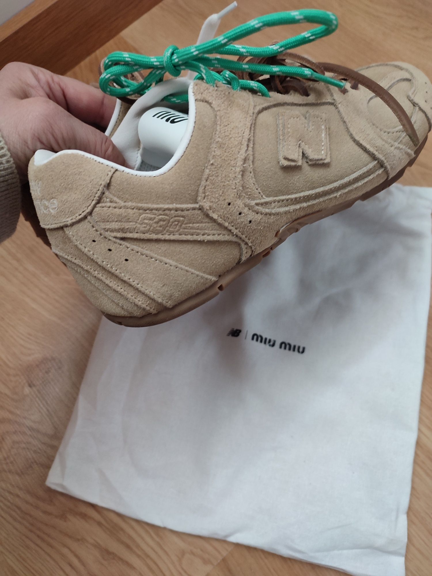 New Balance Miu Miu