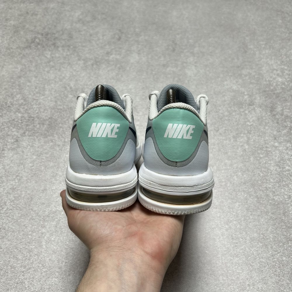 Кросівки Nike Air Max Court