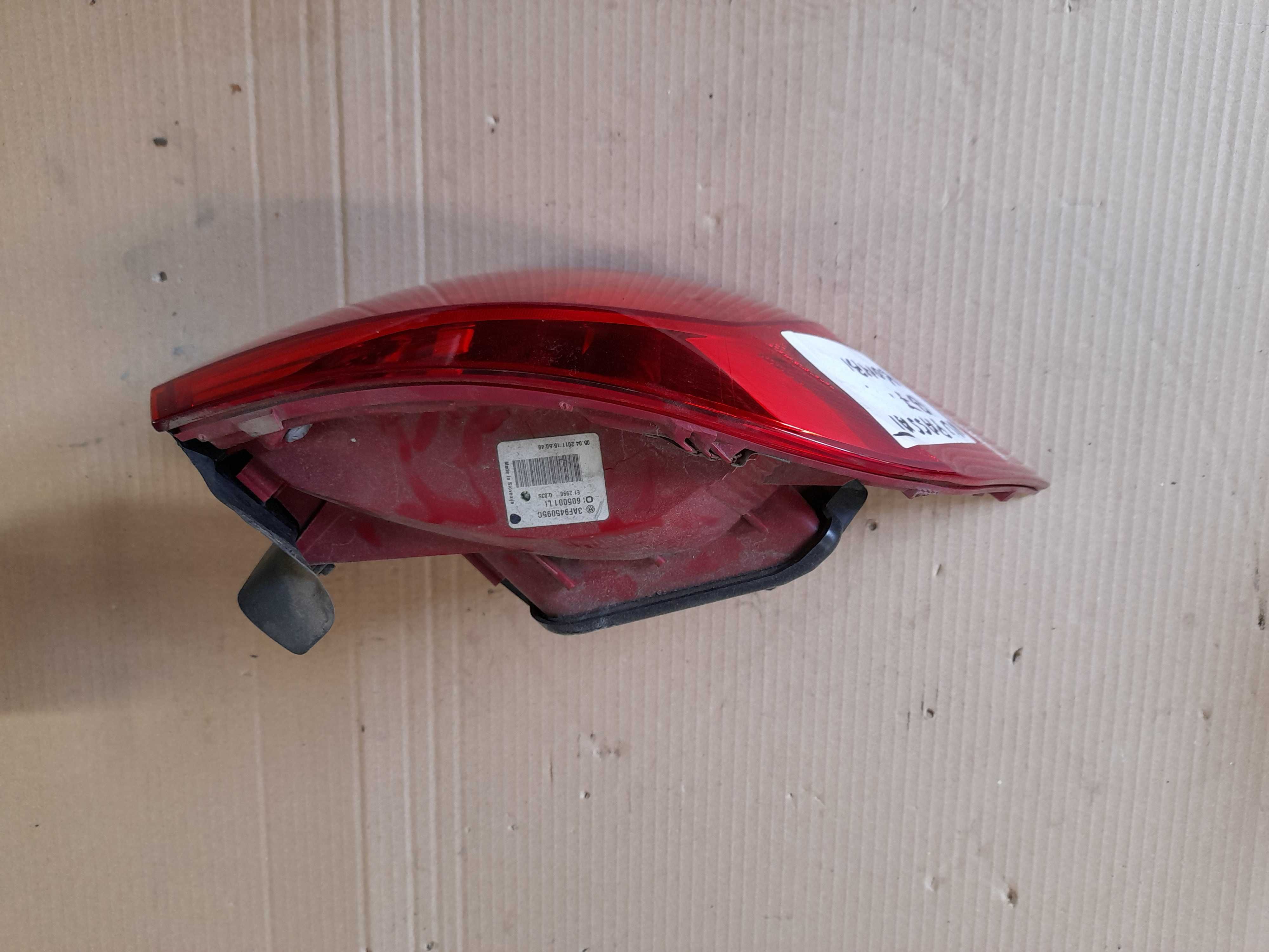 Lampa Lewy tył VW Passat B6 EU