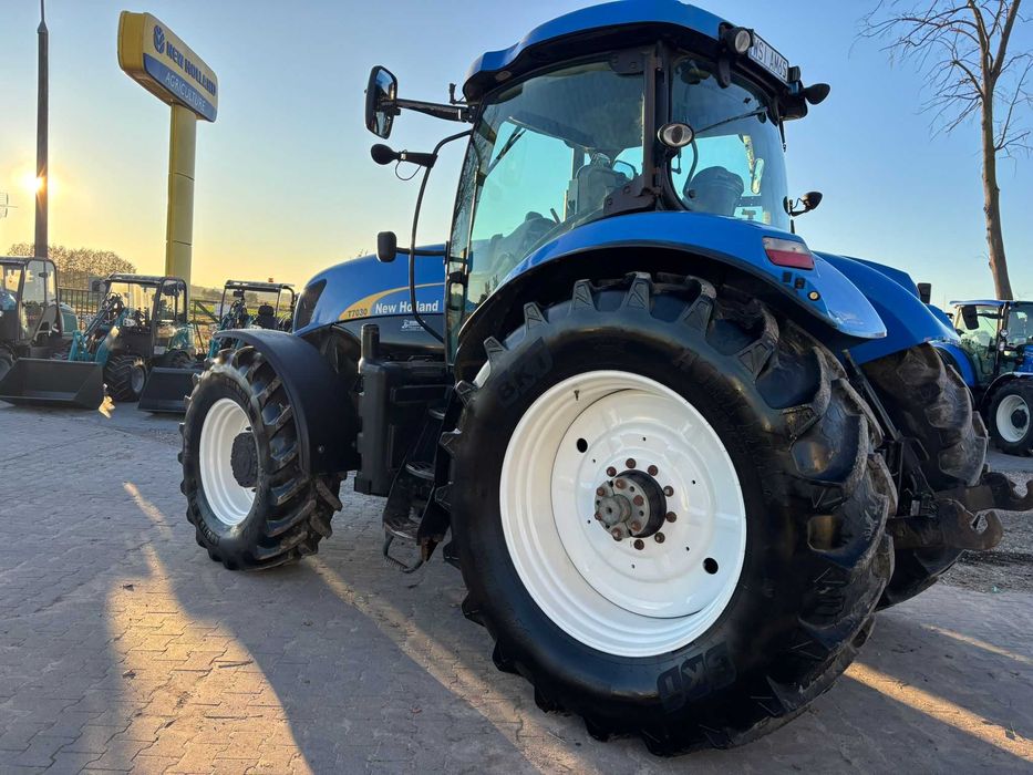 Ciągnik rolniczy New Holland T7030