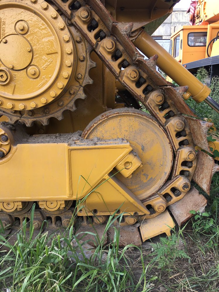 Бульдозер CAT D4 D6