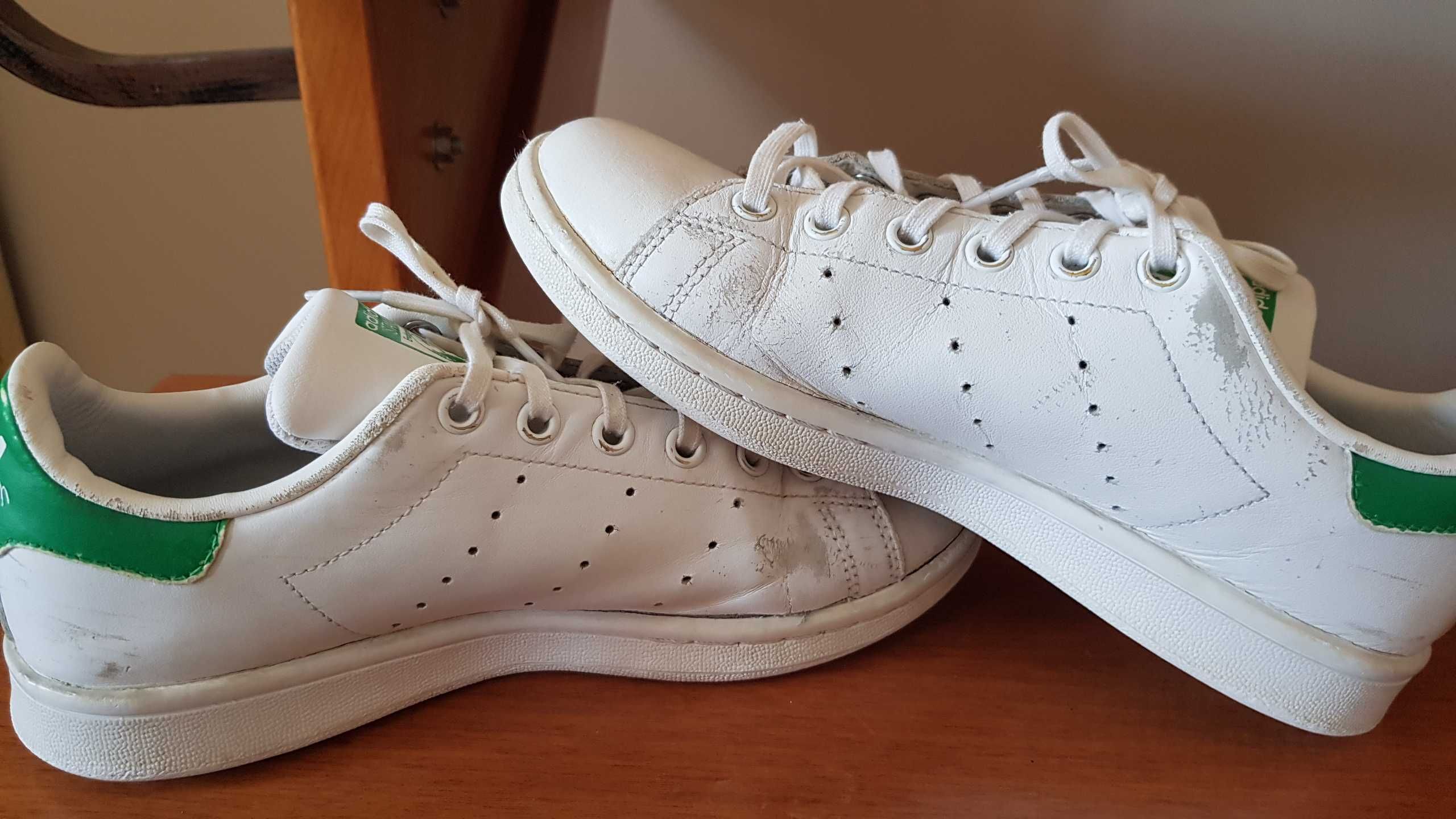 Ténis Adidas modelo "Stan Smith" (nr. 35 e meio)