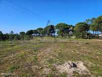 Lote de Terreno Rustico com 824 m2.