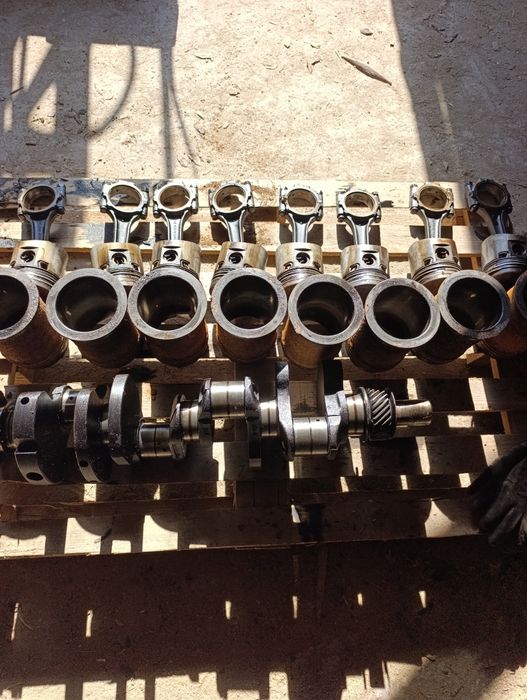 ЗІЛ -130 Запчастини двигуна