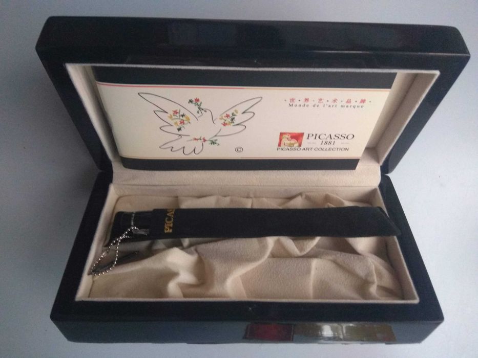 супер подарунок: елітна перова ручка Picasso в подарунковій упаковці