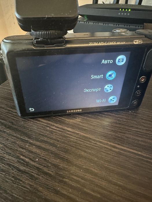 ФотоапаратSamsung NX 2000