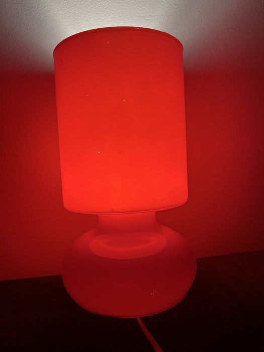 Ikea lykta czerwona lampa