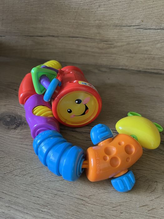 Fisher Price Latarka Gasienica