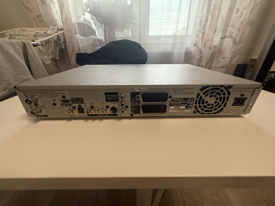 Otwarzacz/nagrywarka DVD Sony RDR-HX1020