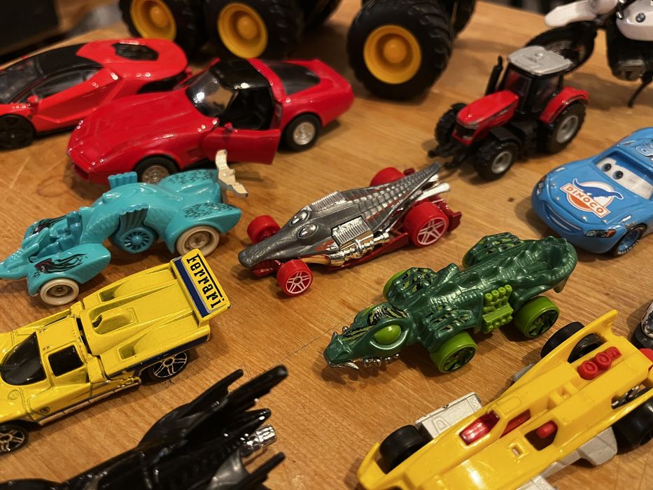 Auta hot wheels Kapitan Ameryka