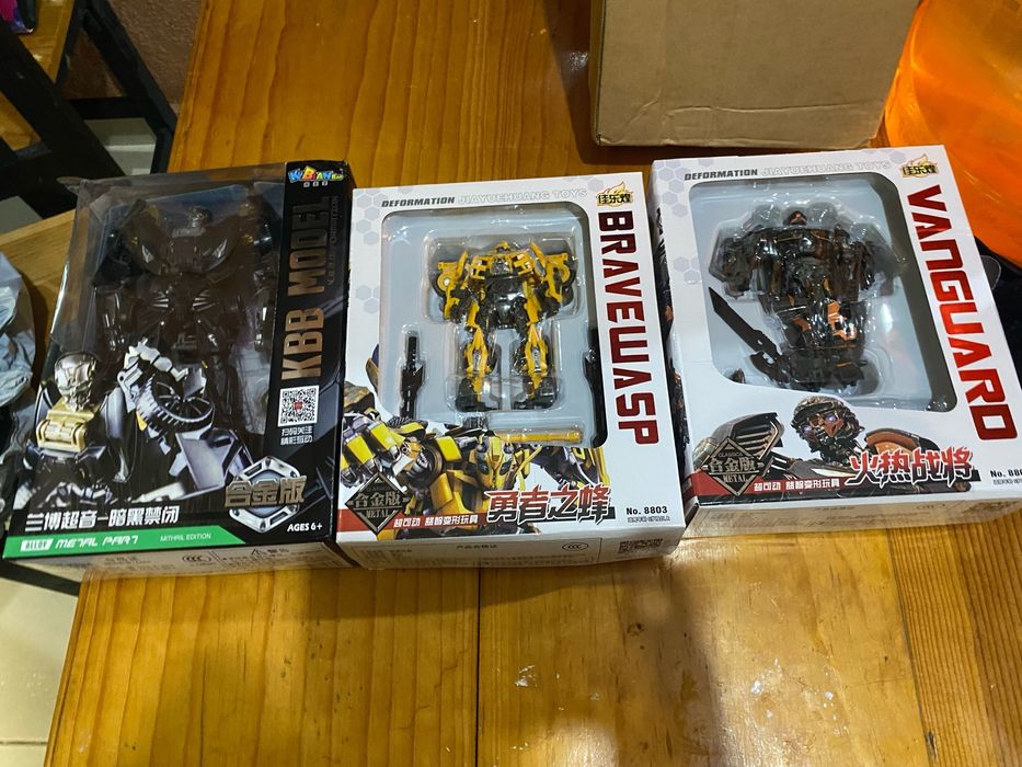 Трансформери Бамблби Transformers: Dark of The Moon Bumblebee