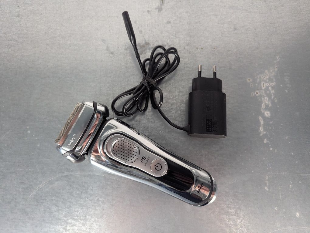 Golarka Braun Series 9 nowa 9090cc z zasilaczem męska z trymerem