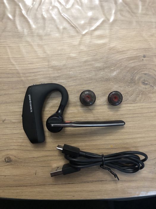 Plantronics Voyager 5200