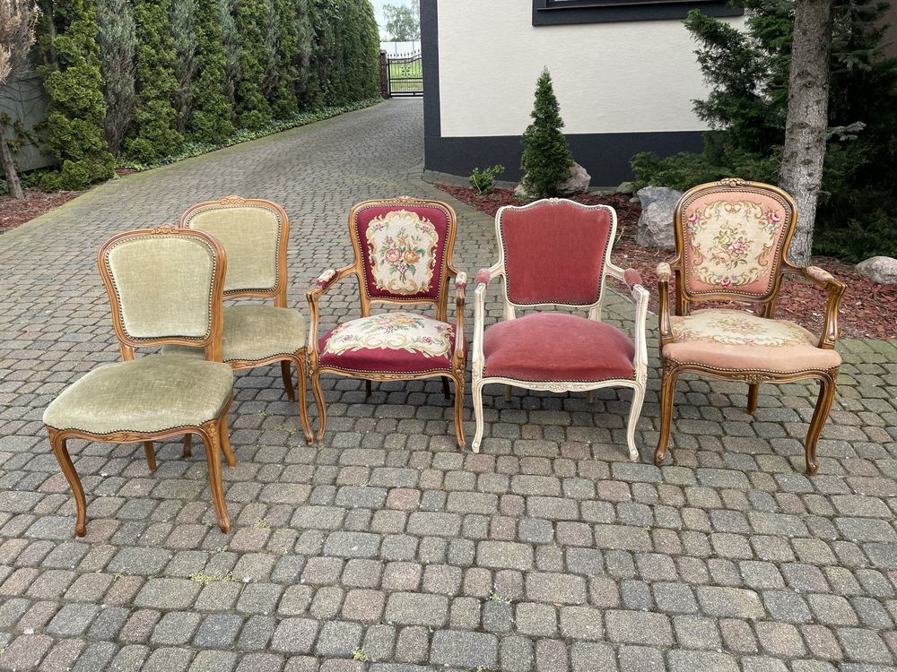 Foteliki ludwikowskie krzesła gięte nóżki Ludwik XV