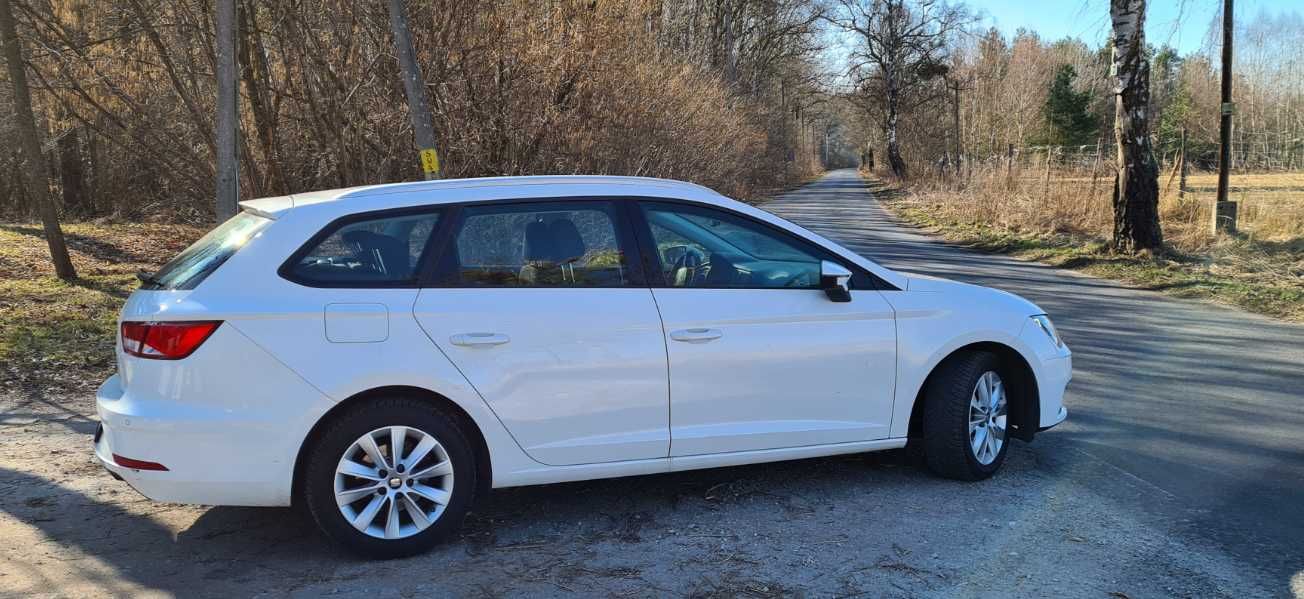 Wynajem Seat Leon 2018 (Kombi) - ekonomiczny i dynamiczny