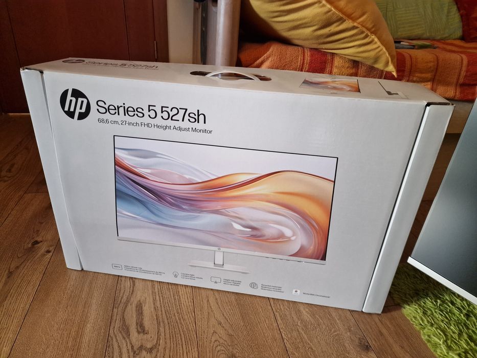 Monitor HP 5 527sh (NOVO)
