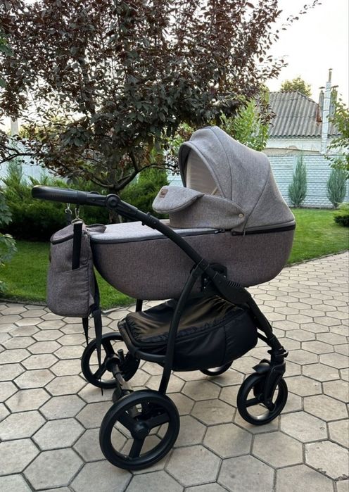 Продам коляску Виктория Голд Classic Victoria Gold