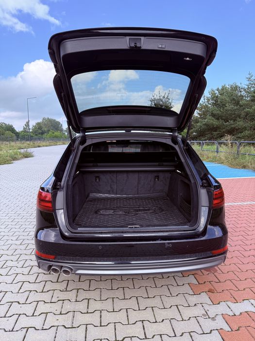 Sprzedam Audi A4 B9 Matrix 220km