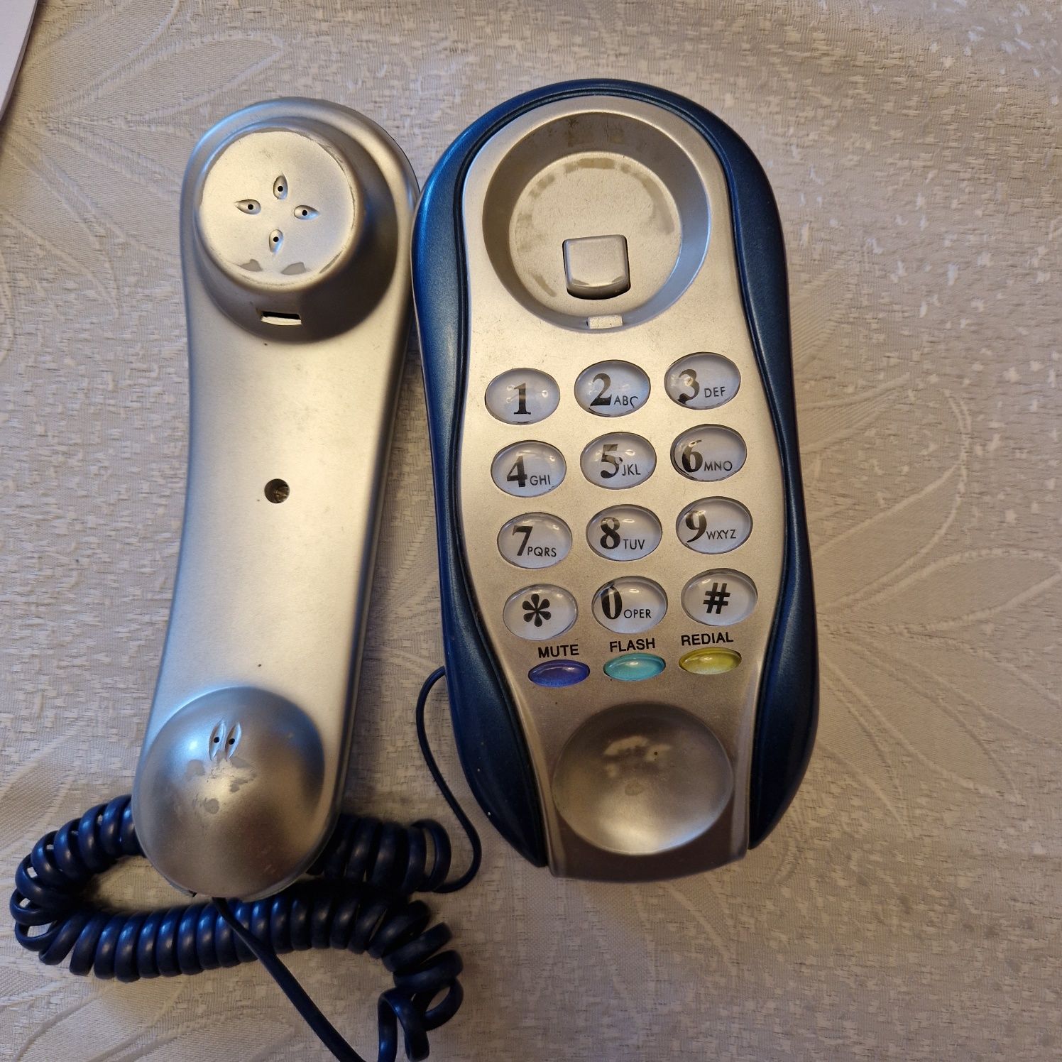 Telefon stacjonarny