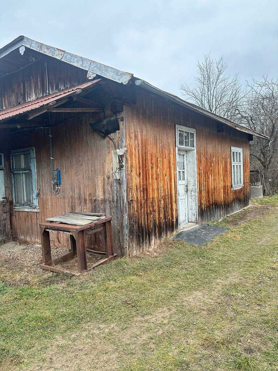 Продаж будинку в селі Завій