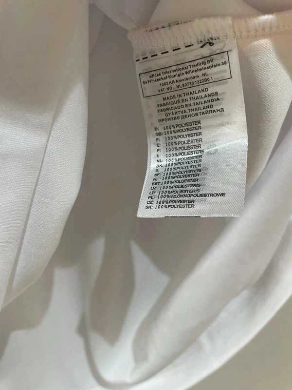 Camisola Real Madrid 2025/26 - Adidas (Tamanho M)