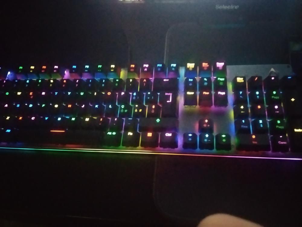 Teclado da aukey mecanico
