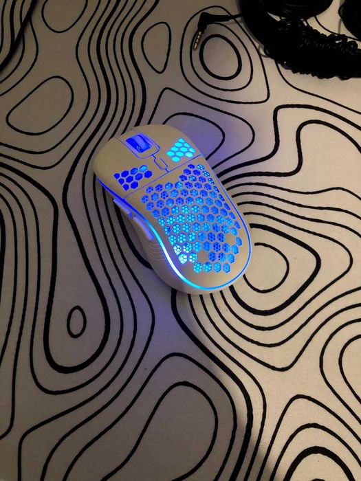Nowa Bezprzewodowa Mysz Gamingowa z Podświetleniem RGB