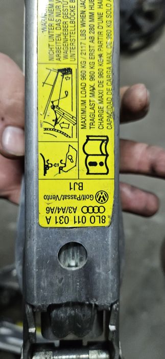 Lewarek podnośnik audi A6 C5 A4 B6 B7 B5 A3 8L 8P