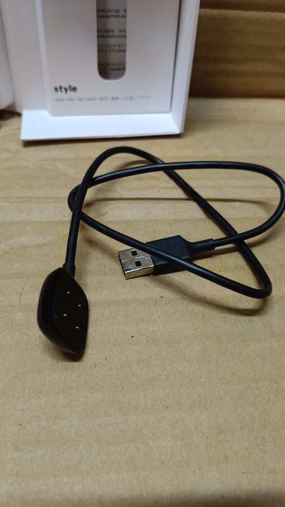 zegarek Smartwatch Fitbit Versa 3 różowy