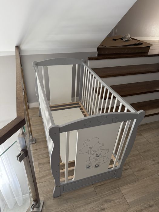 Oddam za darmo łóżeczko dzieciece.