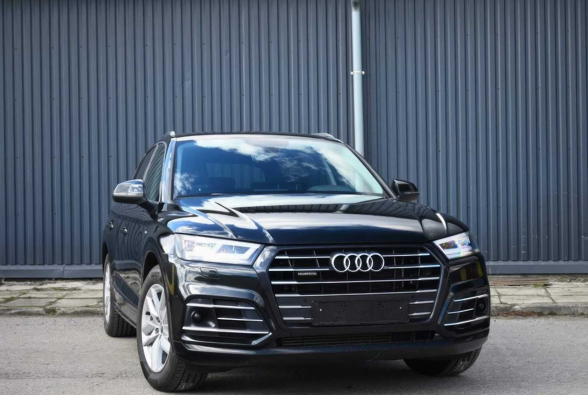 Audi    Q5   2019