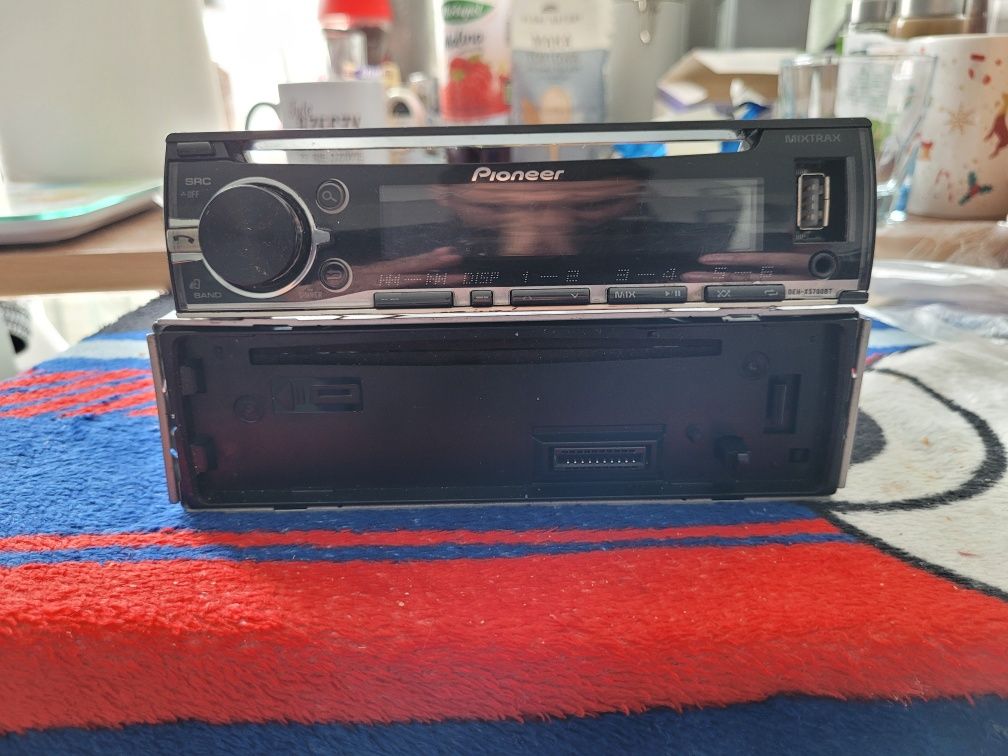 Radio samochodowe Pioneer 4x50W MIXTRAX BLUETOOTH,CD,USB/IPOD/IPHONE,D