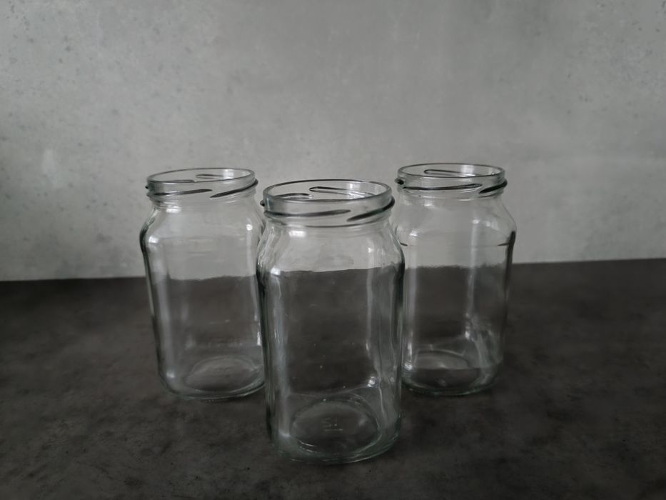 Банки скляні під різьбову кришку